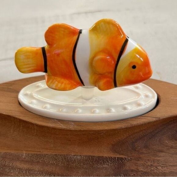 Faux Nora Fleming Clownfish Mini - Picture 2 of 3